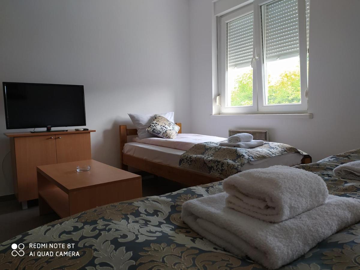 Apartmani - Vila Kovilje Banja Koviljača 外观 照片